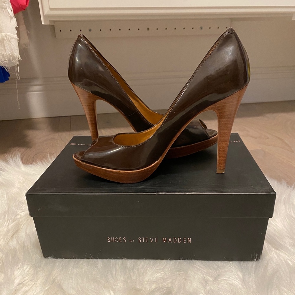 Steven by Steve Madden patent brown pumps sz 6